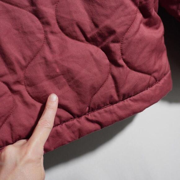 Dip Women's Quilted Puffer Jacket in Rose - Picture 5 of 6